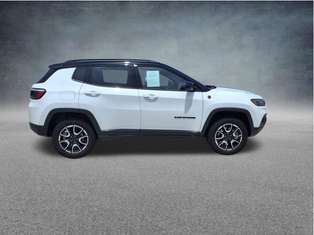 2025 Jeep Compass Trailhawk