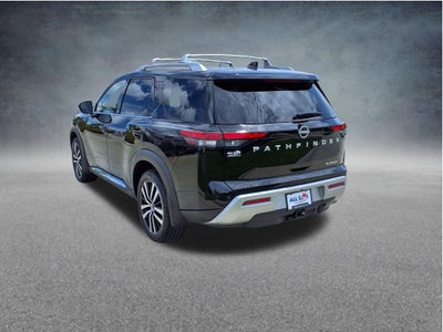 2025 Nissan Pathfinder Platinum