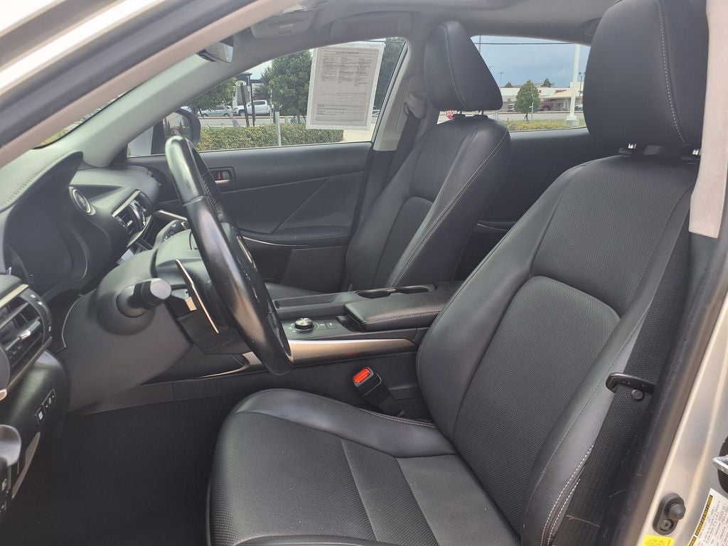 2018 Lexus IS 300