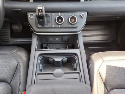2023 Land Rover Defender 110 SE