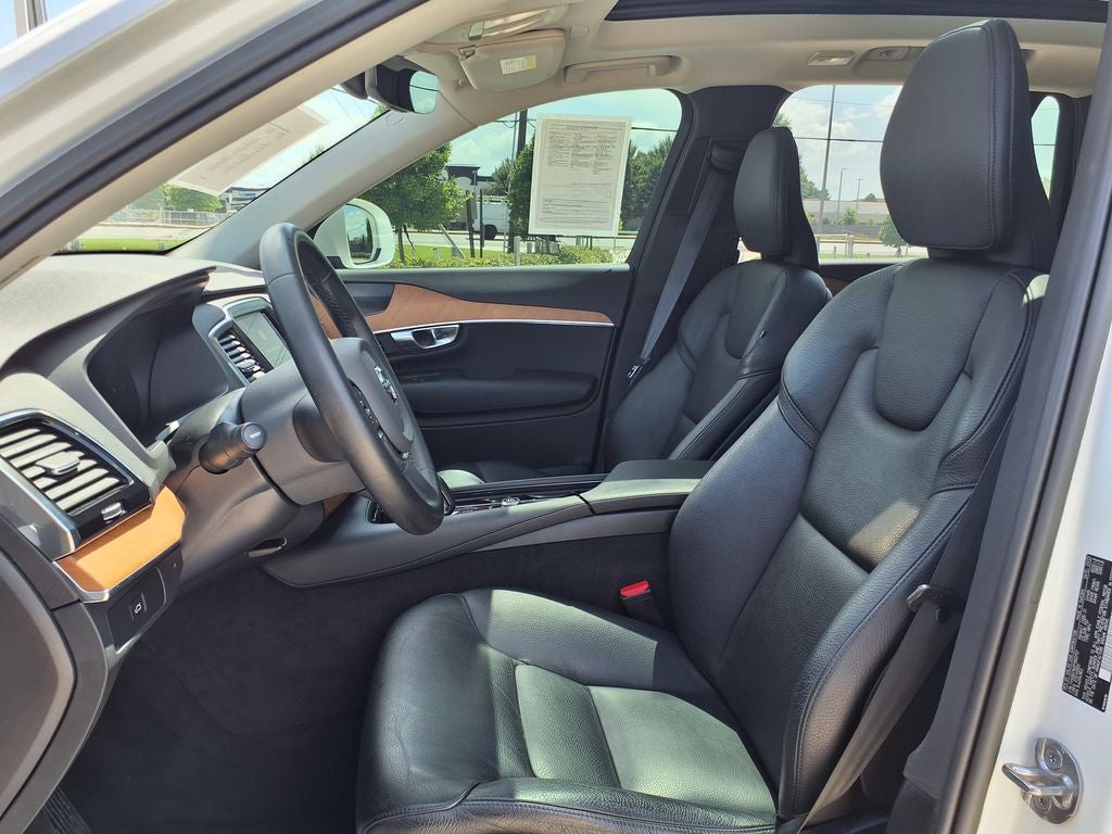 2023 Volvo XC90 B6 Plus 6-Seater