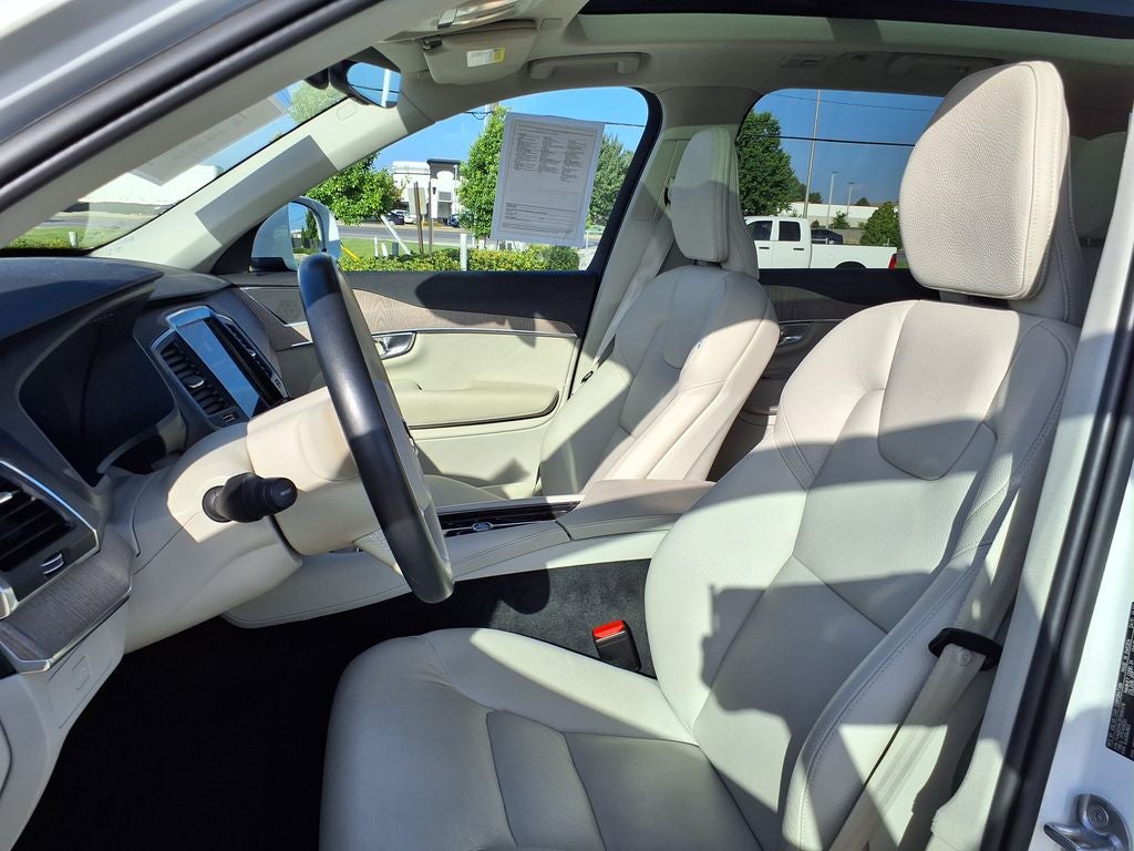 2023 Volvo XC90 B6 Core