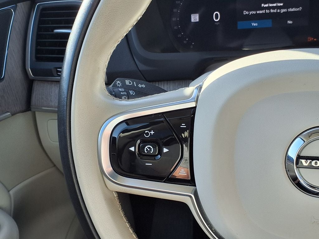 2023 Volvo XC90 B6 Core