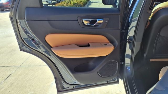 2020 Volvo XC60 T6 Momentum