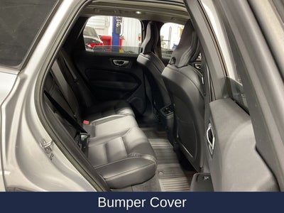 2023 Volvo XC60 B5 Ultimate Bright Theme