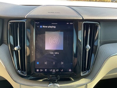 2023 Volvo XC60 B5 Ultimate Bright Theme