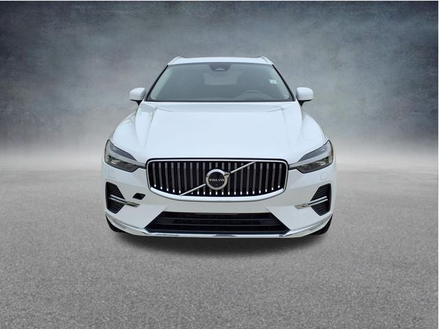 2023 Volvo XC60 B5 Ultimate Bright Theme
