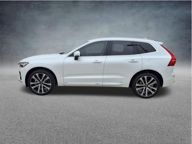 2023 Volvo XC60 B5 Ultimate Bright Theme