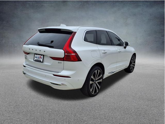 2023 Volvo XC60 B5 Ultimate Bright Theme