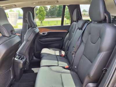 2024 Volvo XC90 B5 Plus