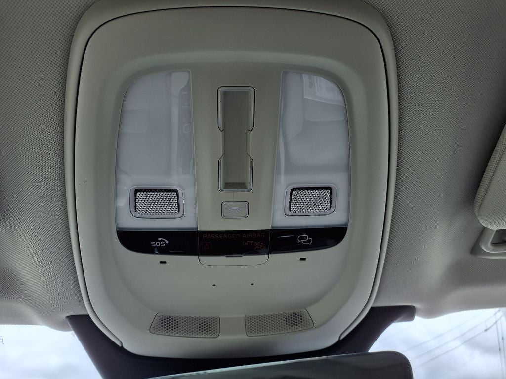 2024 Volvo XC90 B5 Core