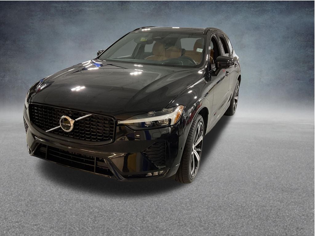 2024 Volvo XC60 B5 Ultimate Dark Theme