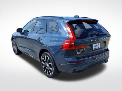 2023 Volvo XC60 B5 Plus Dark Theme