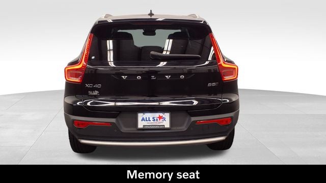 2023 Volvo XC40 B5 Plus Bright Theme