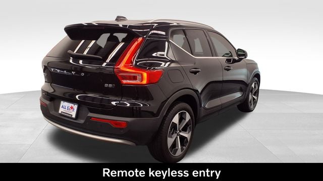 2023 Volvo XC40 B5 Plus Bright Theme