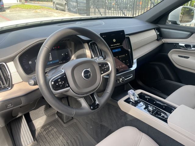 2026 Volvo XC90 B5 Plus