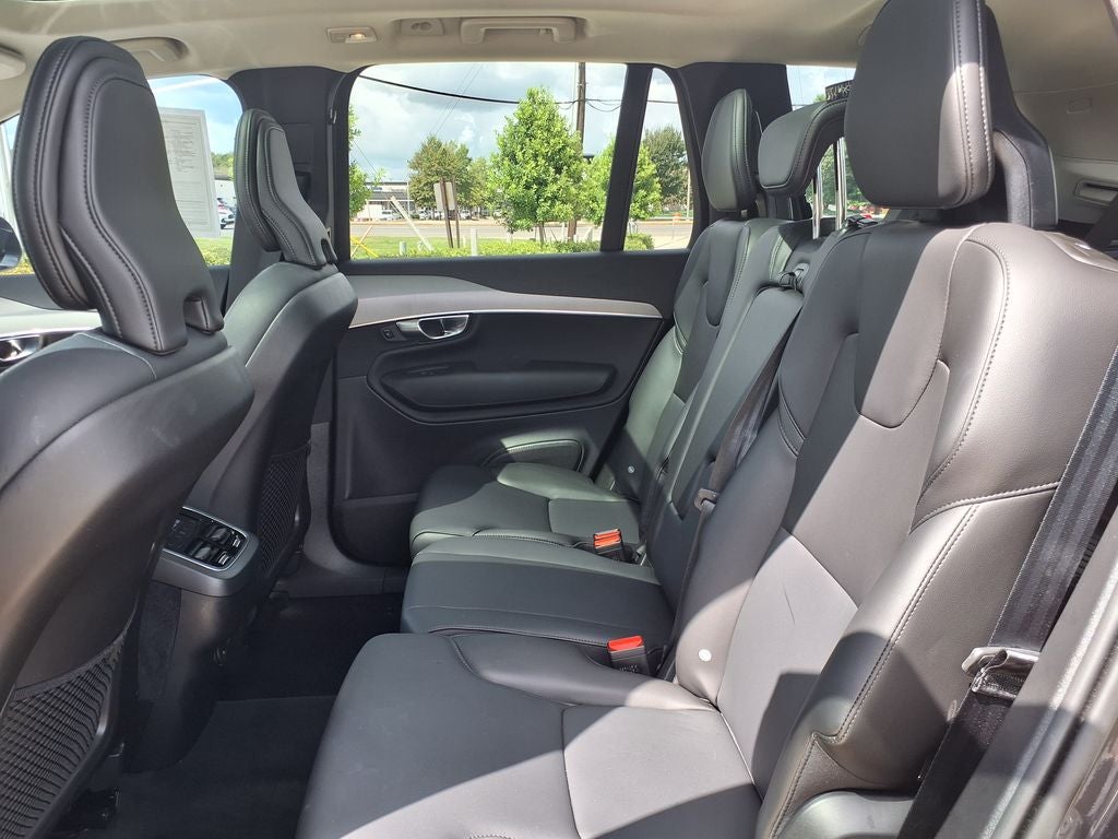 2025 Volvo XC90 B5 Core