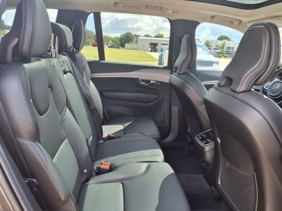 2025 Volvo XC90 B5 Core