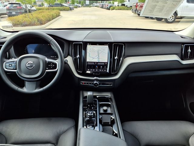 2025 Volvo XC60 B5 Plus