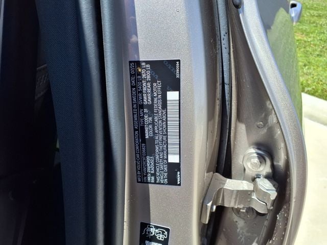 2026 Volvo XC60 B5 Plus
