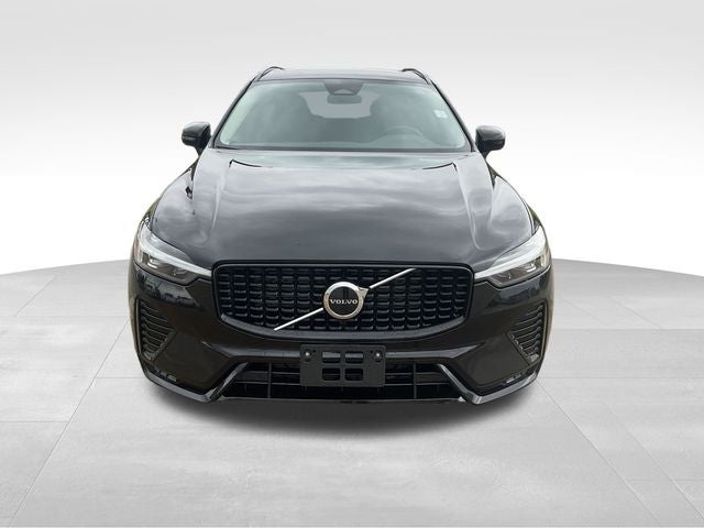 2025 Volvo XC60 B5 Core