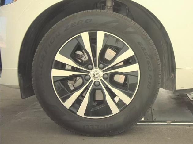 2025 Volvo XC60 B5 Core