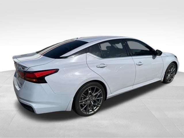 2024 Nissan Altima 2.0 SR