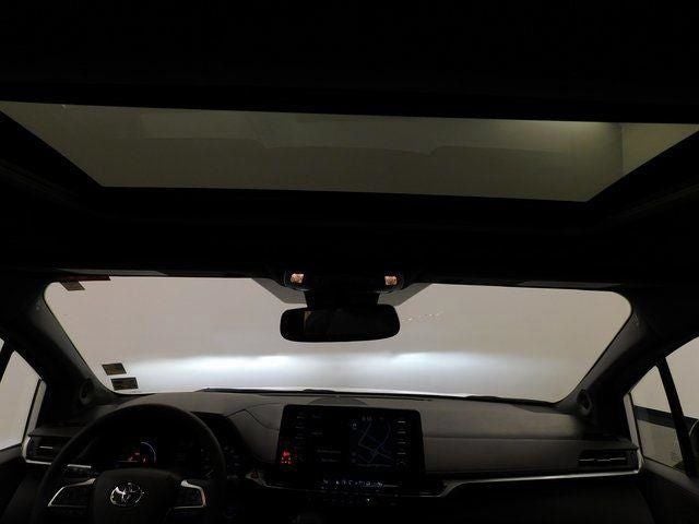 2023 Toyota Sienna XSE 7 Passenger