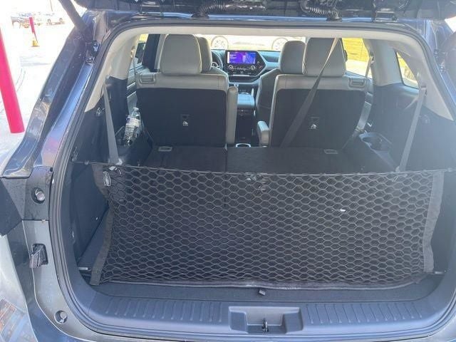 2025 Toyota Highlander Hybrid Platinum