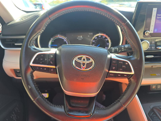 2024 Toyota Highlander Hybrid XLE