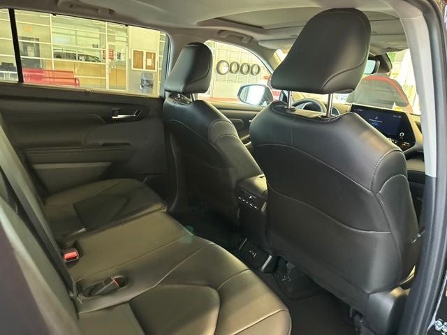 2026 Toyota Highlander Hybrid XLE