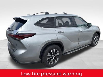 2025 Toyota Highlander XLE