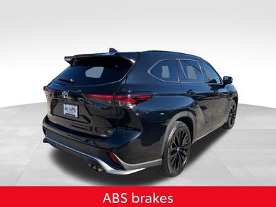 2024 Toyota Highlander XSE