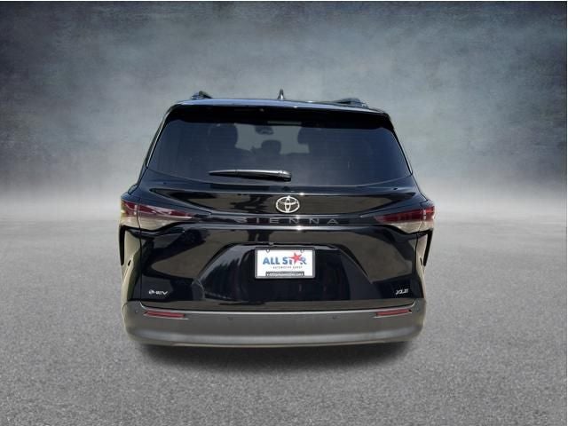 2026 Toyota Sienna XLE 8 Passenger