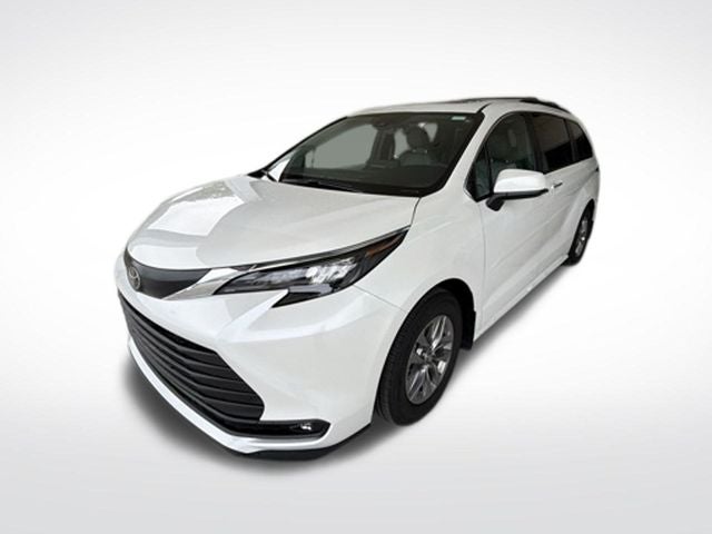 2026 Toyota Sienna XLE 7 Passenger