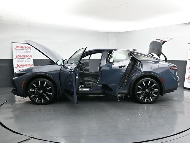 2026 Toyota Crown Platinum