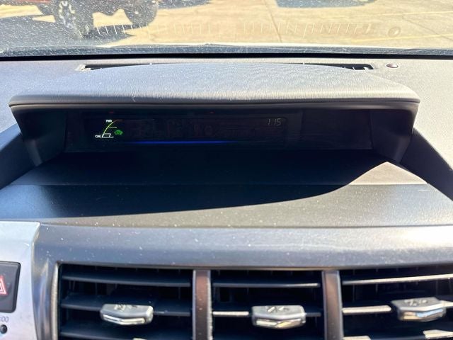 2014 Toyota Prius v Five