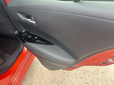 2024 Toyota Corolla Hatchback SE