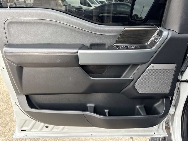 2024 Ford F-150 Lightning Lariat