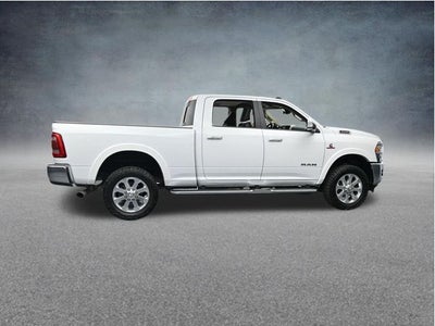 2022 RAM 3500 Laramie 20" Wheels Leather-Trimmed Seats